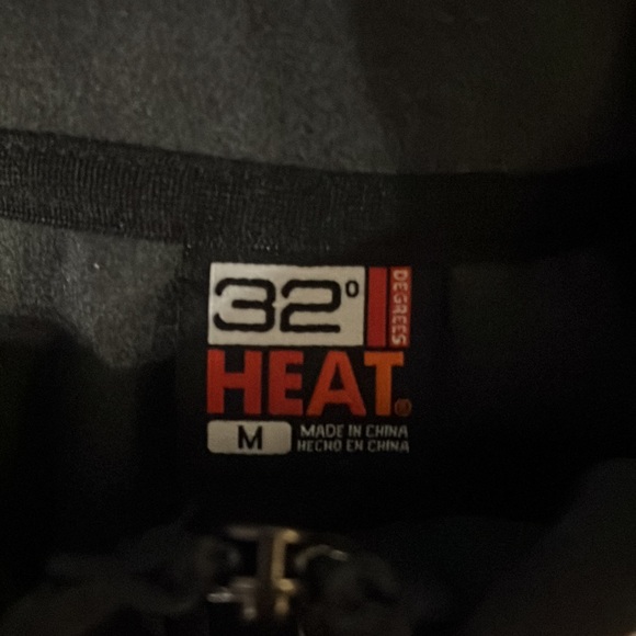 Men's 32 Degrees Heat 1/4 Zip Long Sleeve Lightweight Micro-Fleece Jacket - Picture 2 of 2